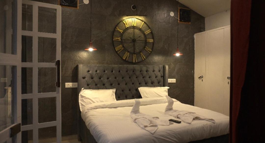 The Bohemian Casa Dehradun Hotel Ngoại thất bức ảnh