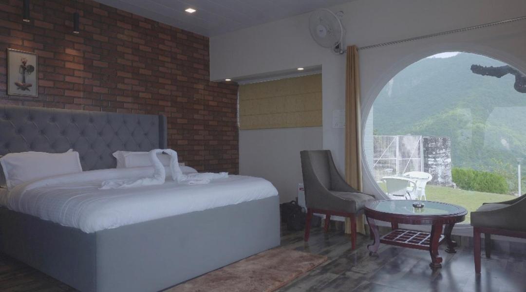 The Bohemian Casa Dehradun Hotel Ngoại thất bức ảnh
