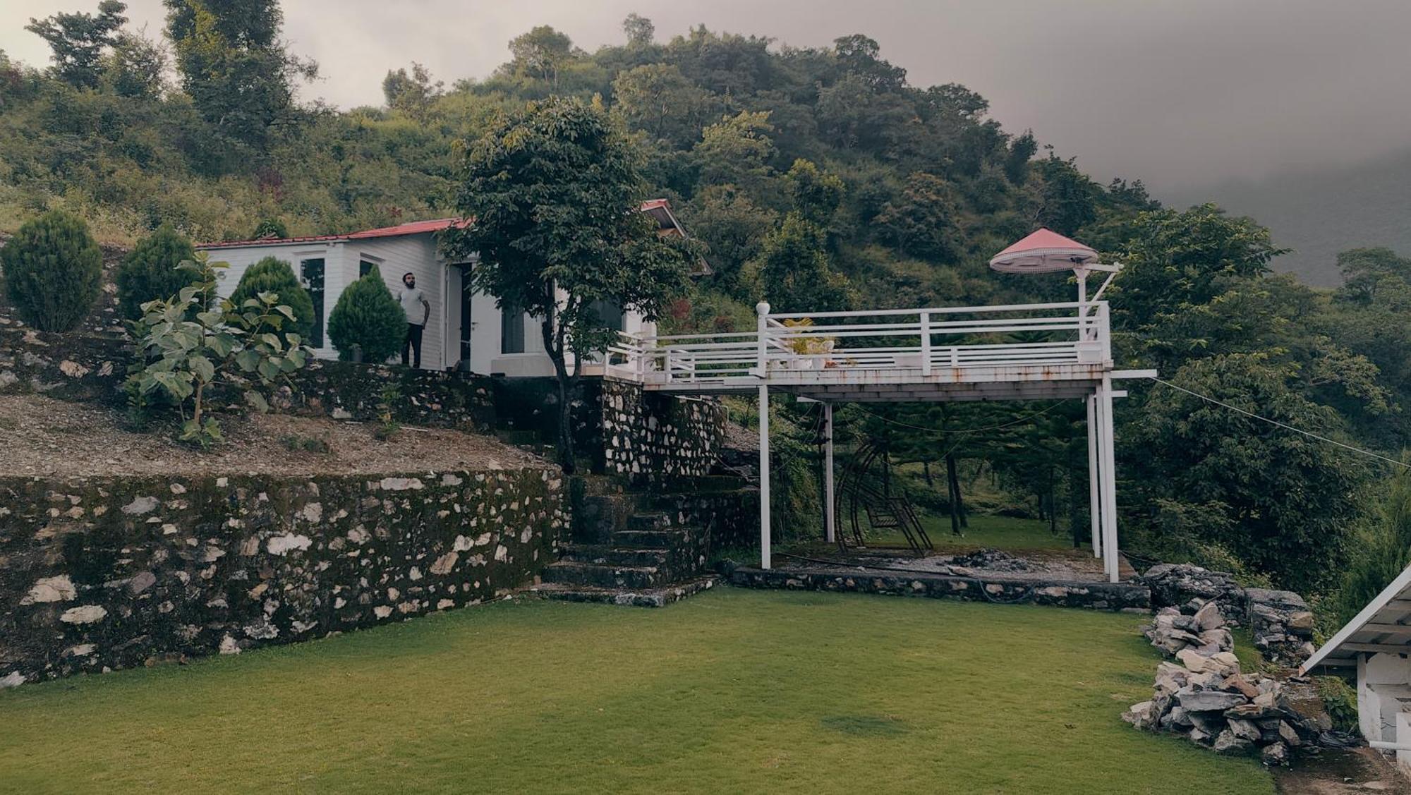 The Bohemian Casa Dehradun Hotel Ngoại thất bức ảnh