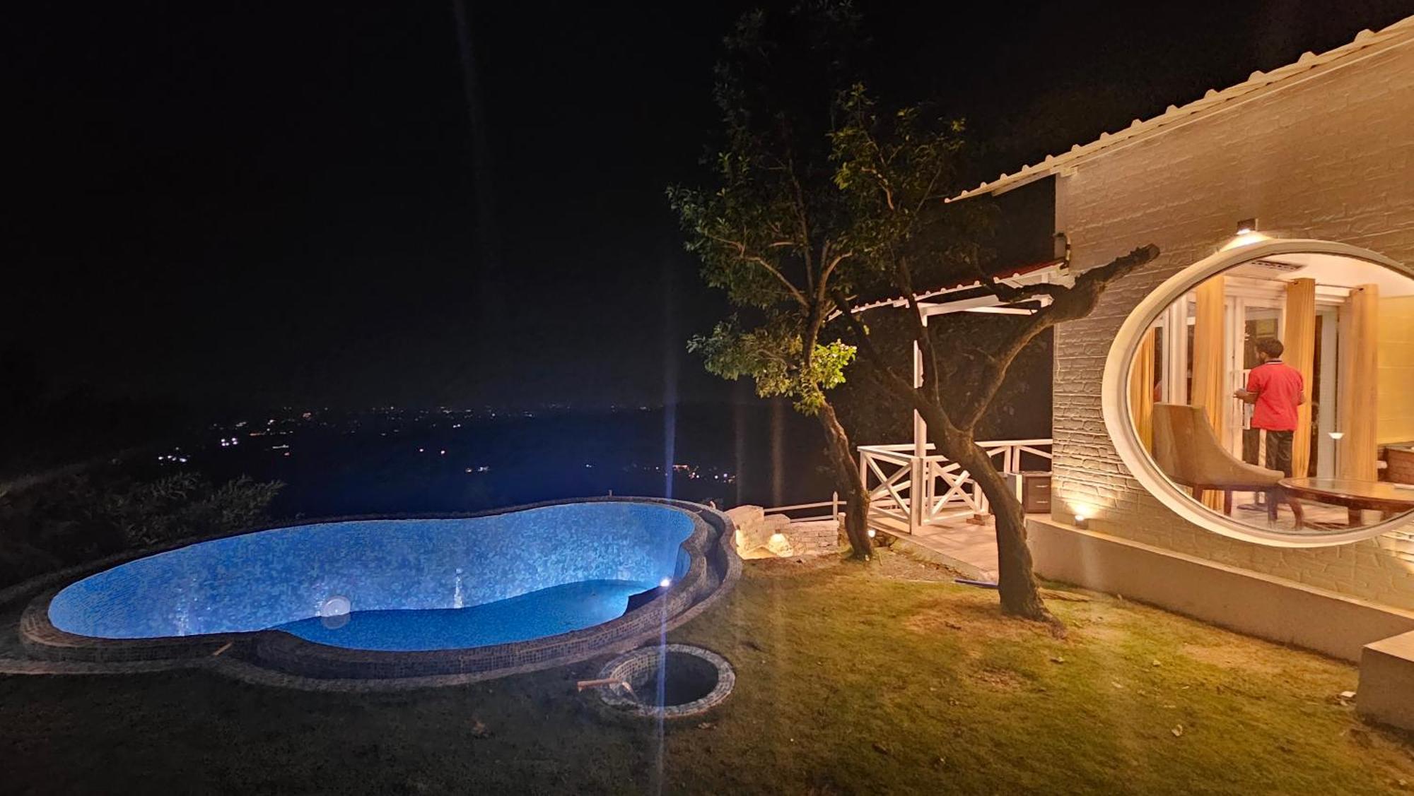 The Bohemian Casa Dehradun Hotel Phòng bức ảnh